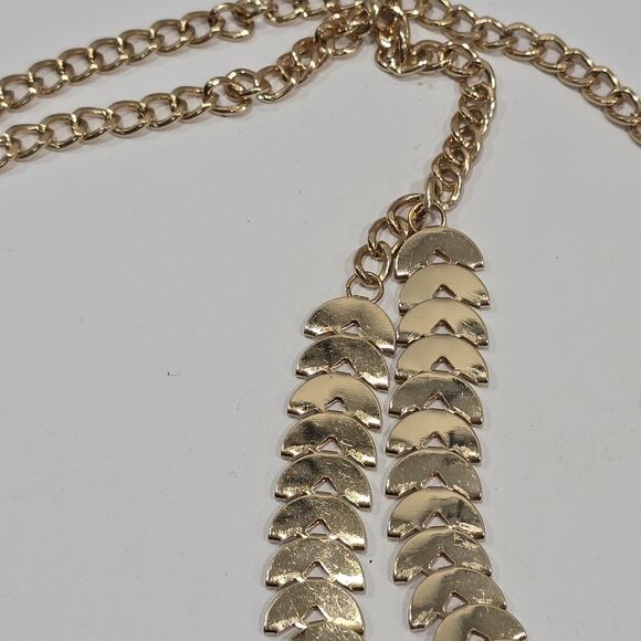 Gold Tone Double Layered Cascade Lightweight Metal Laurel Leaf Vine Necklace - Picture 10 of 13